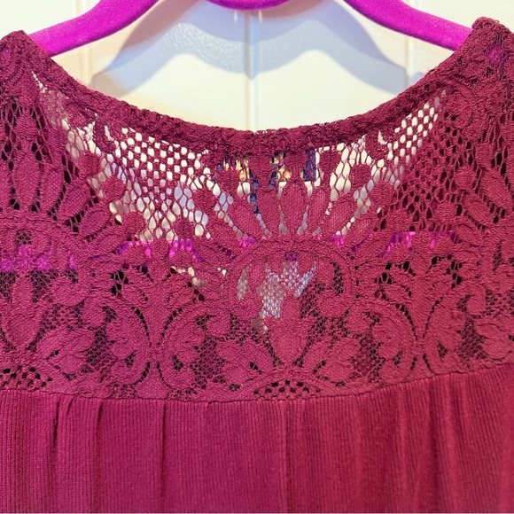 Embroidered and Lace Blouse with Tassels - Picture 7 of 9